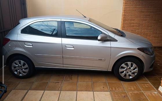 CHEVROLET ONIX 1.4 MPFI LT 8V FLEX 4P MANUAL CHEVROLET ONIX 1.4 MPFI LT 8V FLEX 4P MANUAL